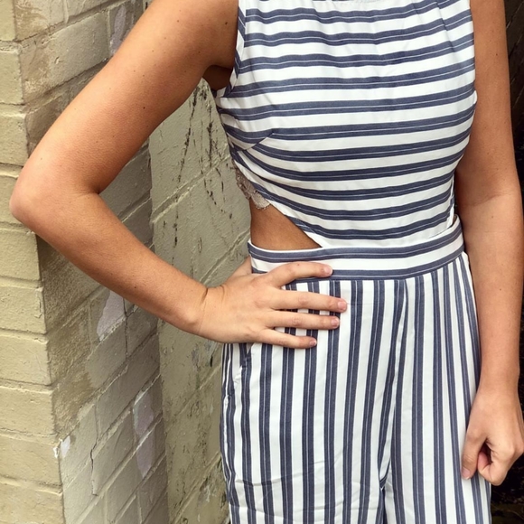 NWOT Promesa Open Back Jumpsuit - Picture 2 of 5